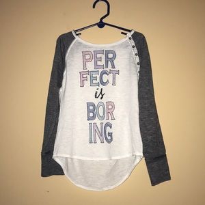 Like New- girls “perfect is boring” T shirt
